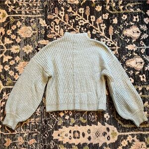 Woman’s light blue Missguided knit sweater size us 6/8